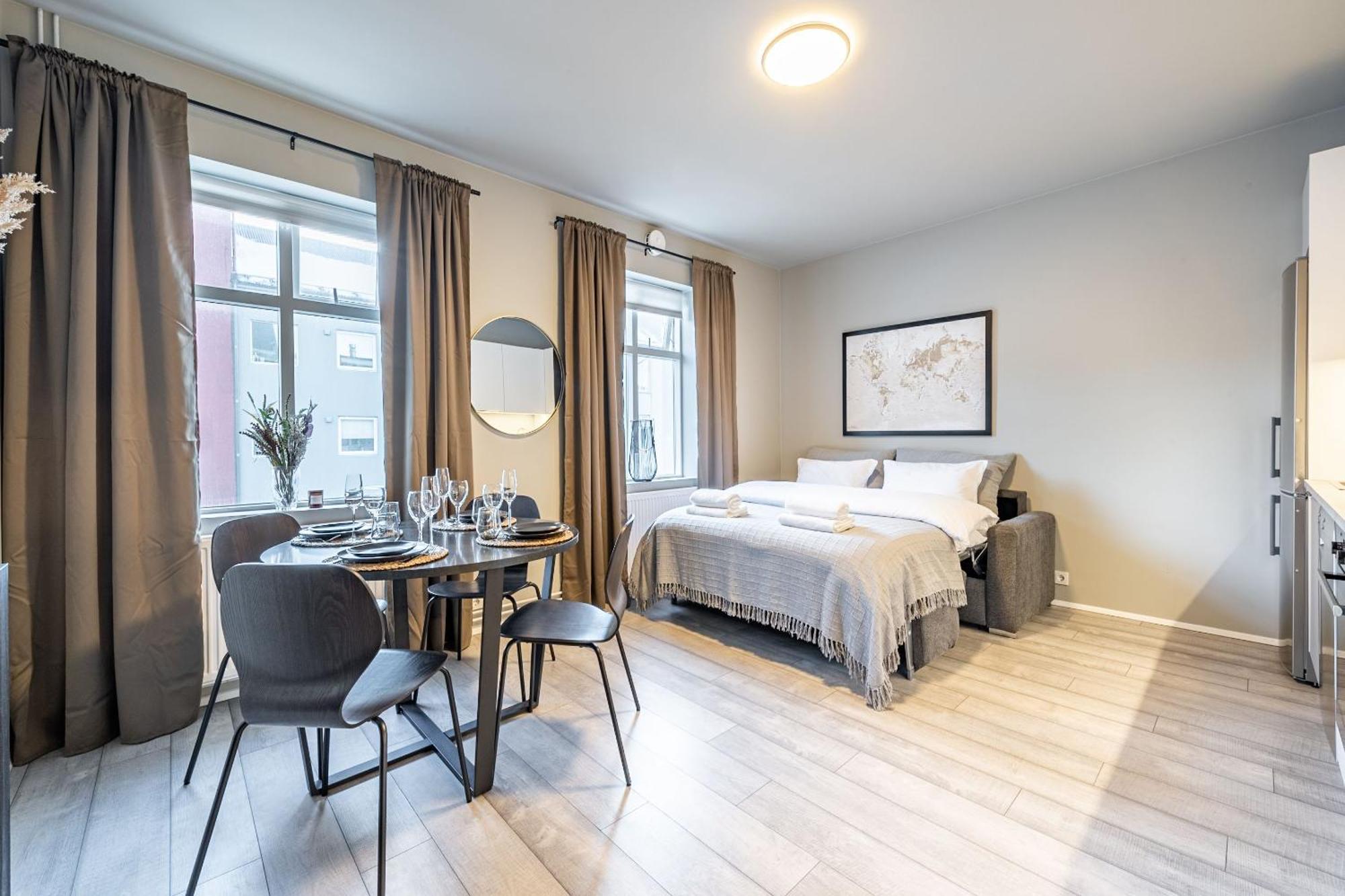 Astro Laugavegur Apartamento Reykjavík Exterior foto